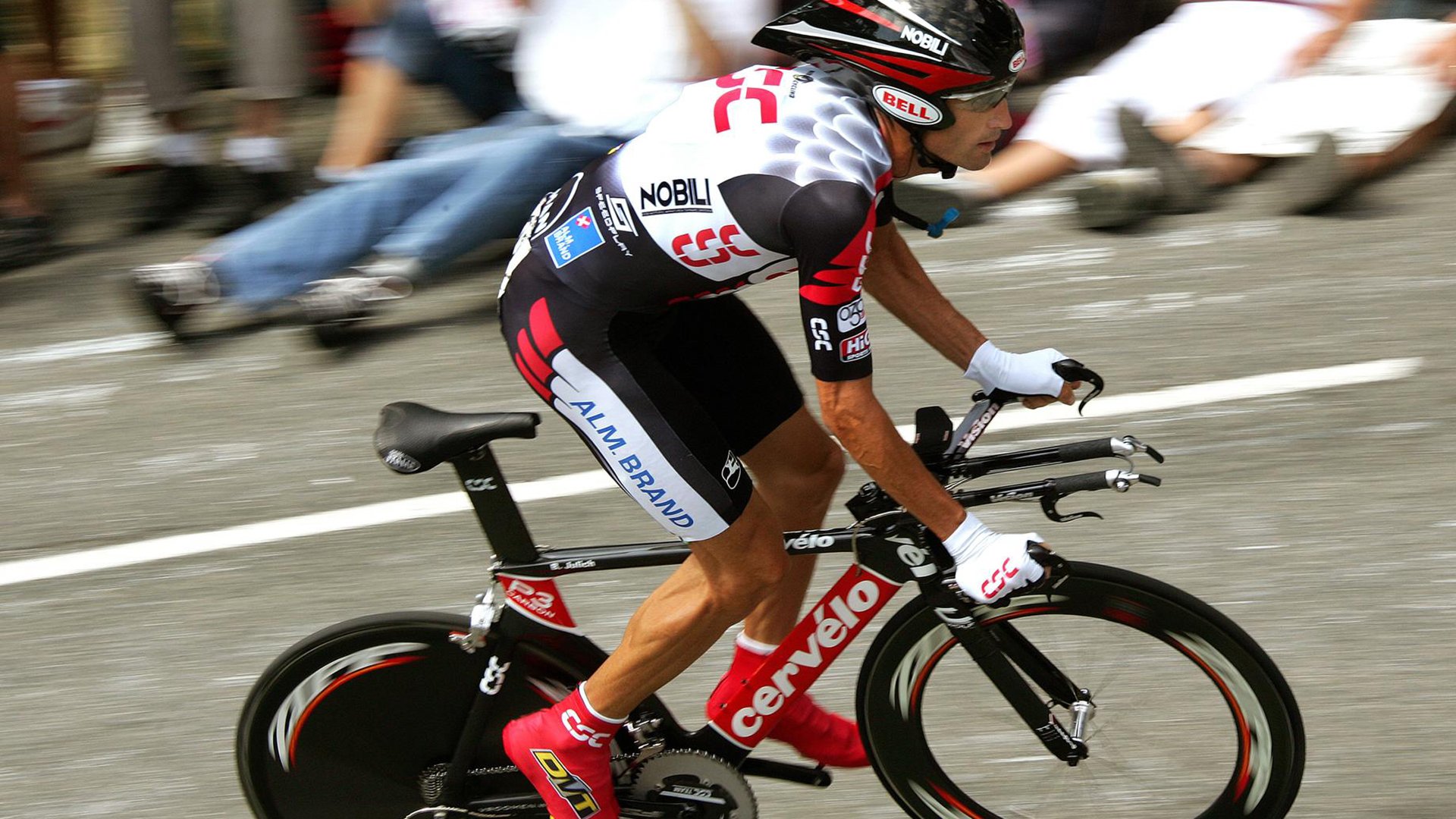 世界杯八强战：荷兰与西班牙上演120分钟拉锯战 点球定胜负